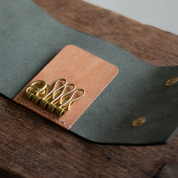 スマートキー収納可キーケース「 c u r u n 」_オリーブ