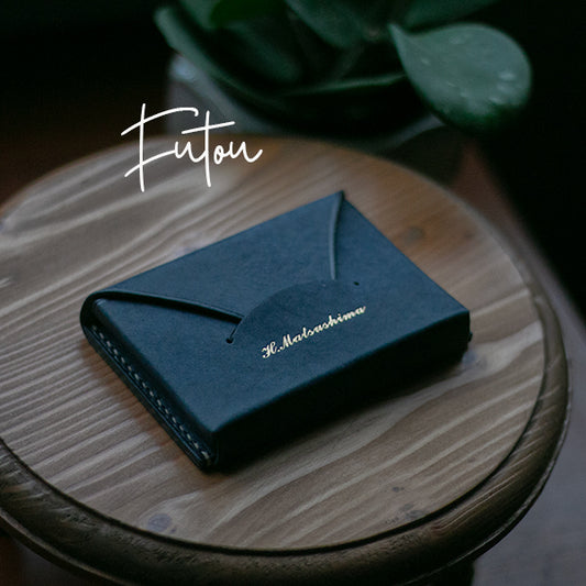 封筒みたいな本革の名刺入れ「 f u t o u 」　ネイビー